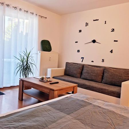 Brise Business Apartment Nahe Leipziger Messe - Porsche - Bmw - Dhl - Wlan - Parkplatz - Business Travelers Only Exteriör bild