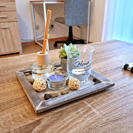 Brise Business Apartment Nahe Leipziger Messe - Porsche - Bmw - Dhl - Wlan - Parkplatz - Business Travelers Only Exteriör bild
