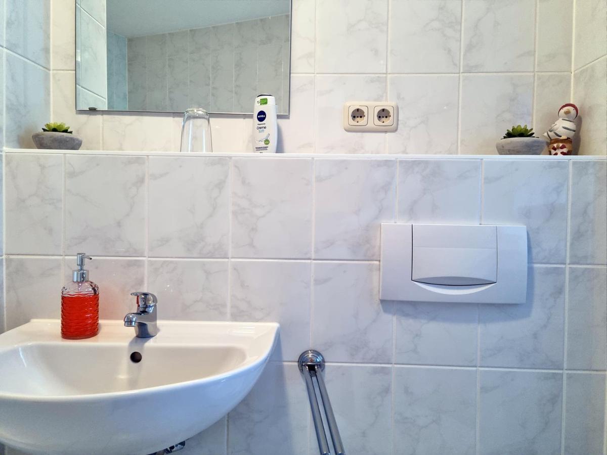 Brise Business Apartment Nahe Leipziger Messe - Porsche - Bmw - Dhl - Wlan - Parkplatz - Business Travelers Only Exteriör bild